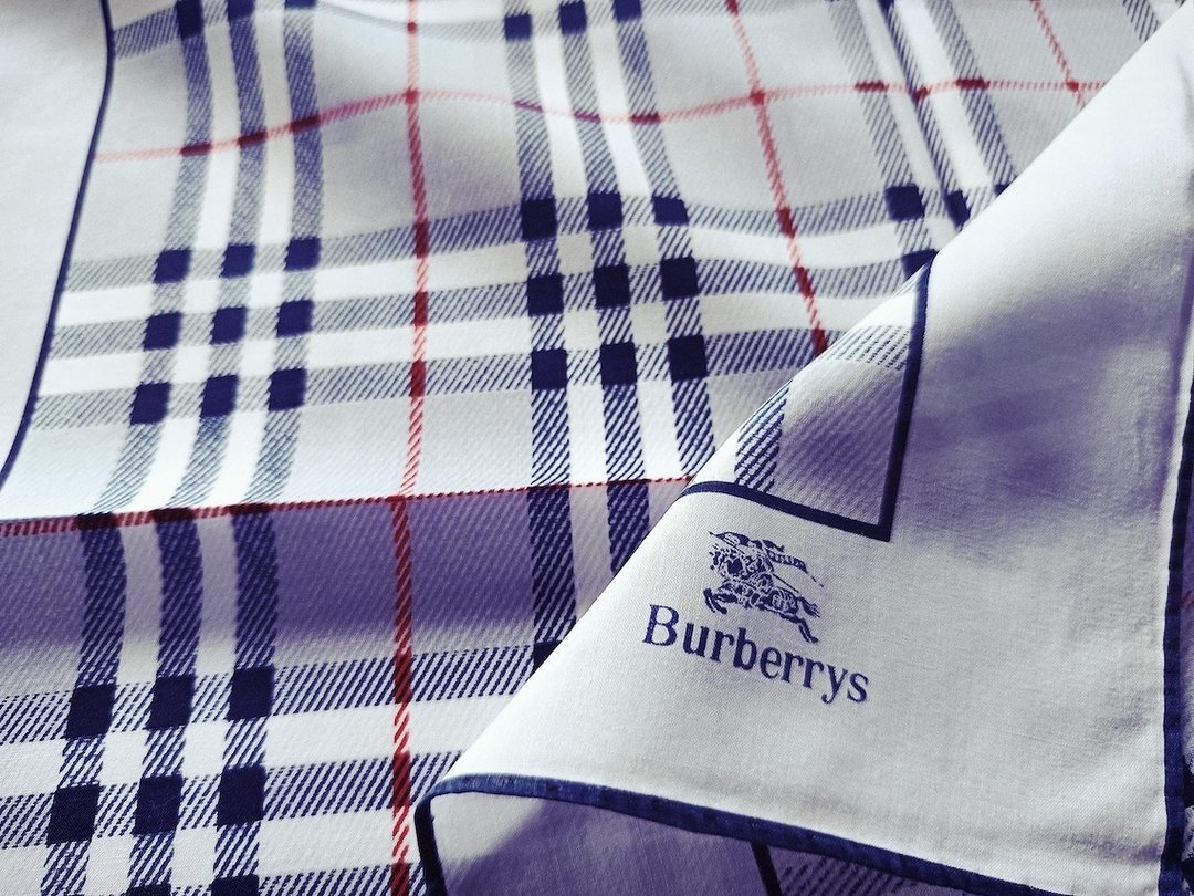 Burberry 复古手帕 灰色格纹 18 x 18 英寸 - 手帕/方巾 - 棉 灰色