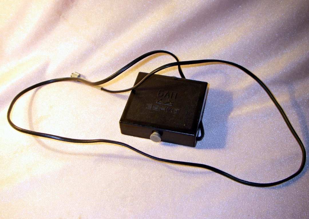 适用于 ZENIT-AM2 35 毫米胶片单反相机 4xAA 电池 1990 年代的外 - 相机 - 其他材质 