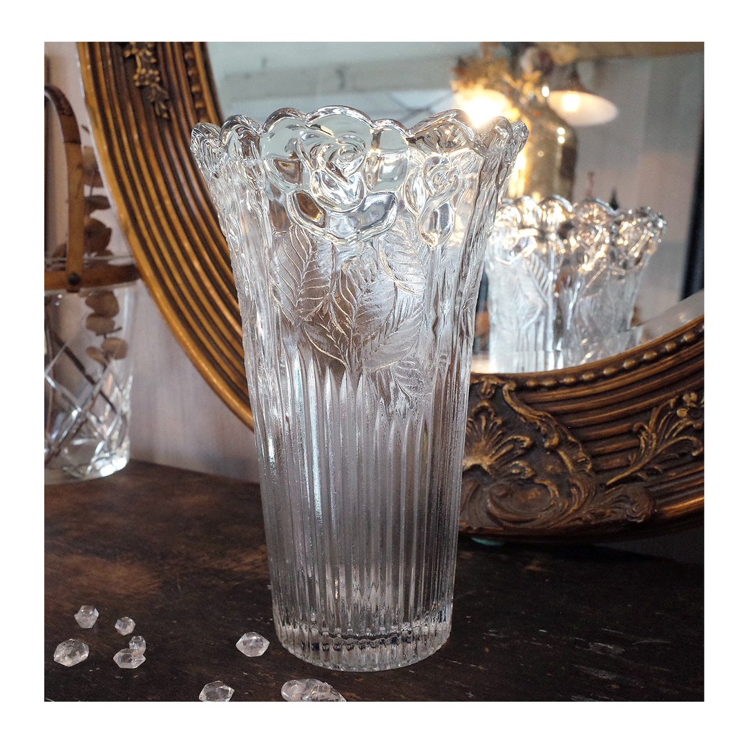 老件。印有法国 Martell 马爹利干邑白兰地 LOGO 玻璃花器。高 20cm - 花瓶/陶器 - 玻璃 