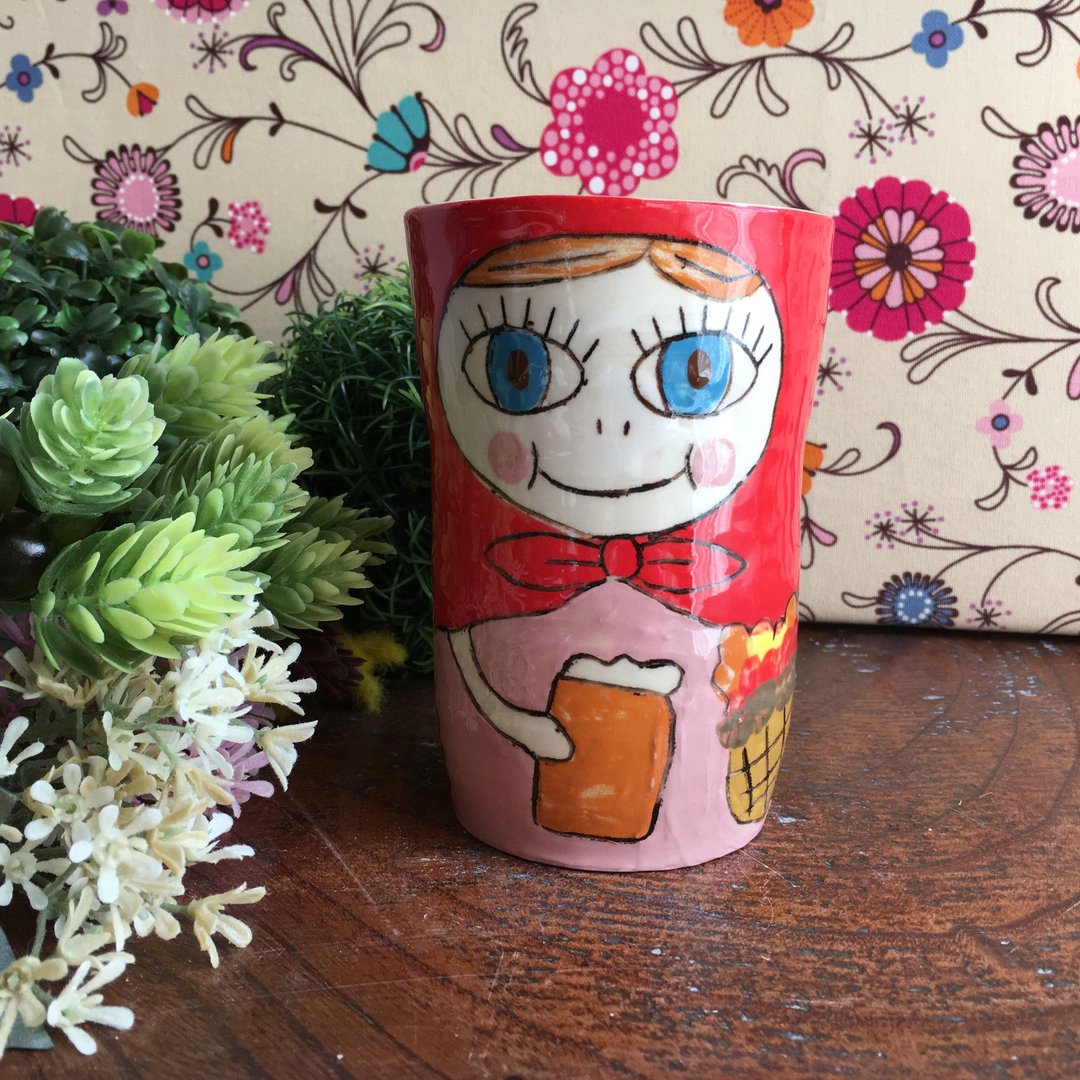 Little Red Riding Hood beer mug A little red riding hood beer mug - 浅碟/小碟子 - 陶 红色