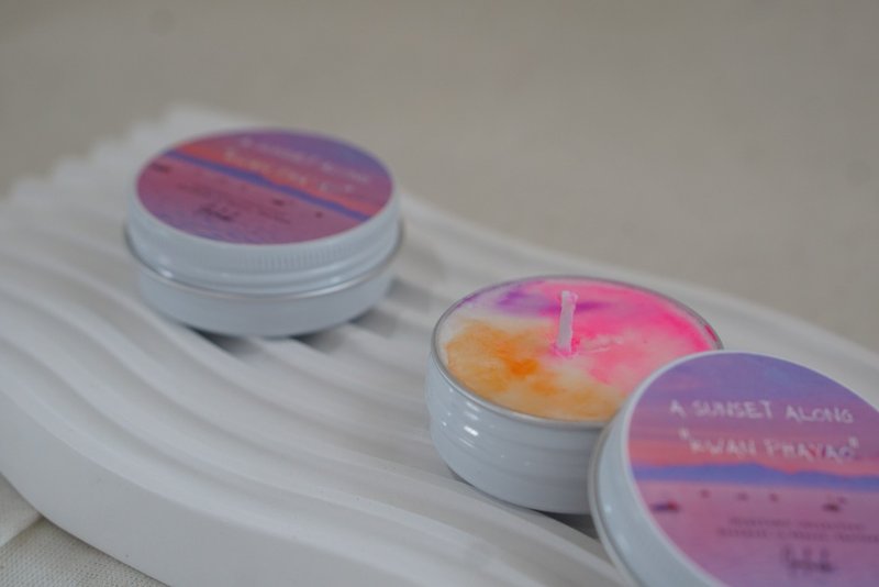 A Sunset Along Kwan Phayao, Thailand Soy wax Scented Candle 30g. - 香薰/精油/线香 - 精油 粉红色