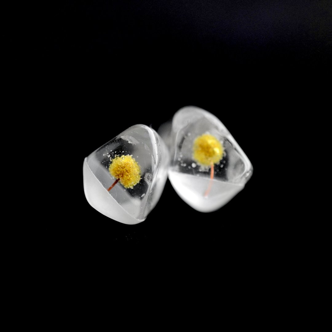 Mimosa, Stud Earrings, Simple, Resin, Birthday Gift, Made in Japan - 耳环/耳夹 - 树脂 黄色