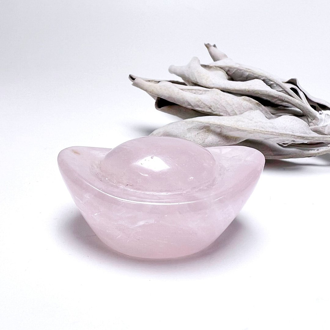 饱满。摆件 一图一物 办公疗愈 招财 l 粉水晶 元宝 黄胶花 l - 摆饰 - 水晶 黄色