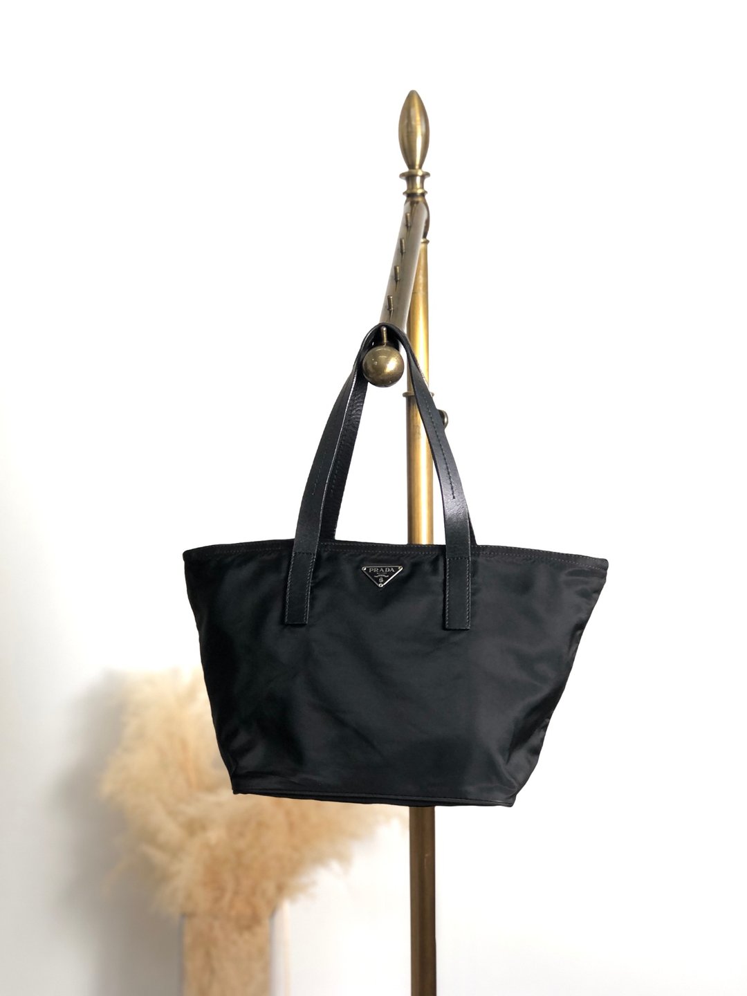 【 日本直送 名牌中古包 】PRADA 普拉达 手提包 黑色 三角标志 尼龙 vintage 古着 旧款 5ujtgr - 手提包/手提袋 - 尼龙 黑色