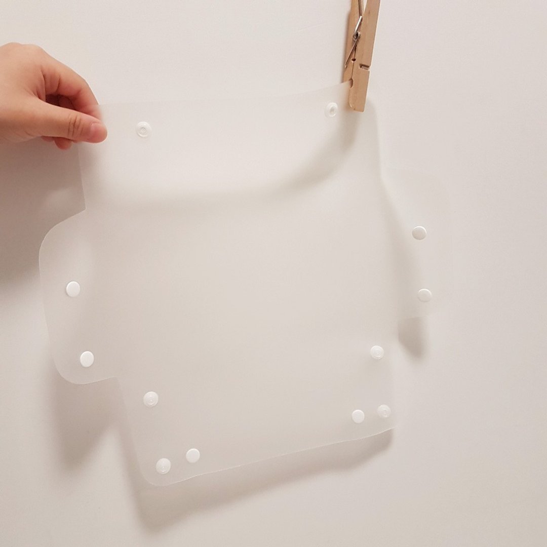 【TPU】抗菌防水口罩收纳袋/半透明/多色/可展开/好清洗 - 收纳用品 - 塑料 多色
