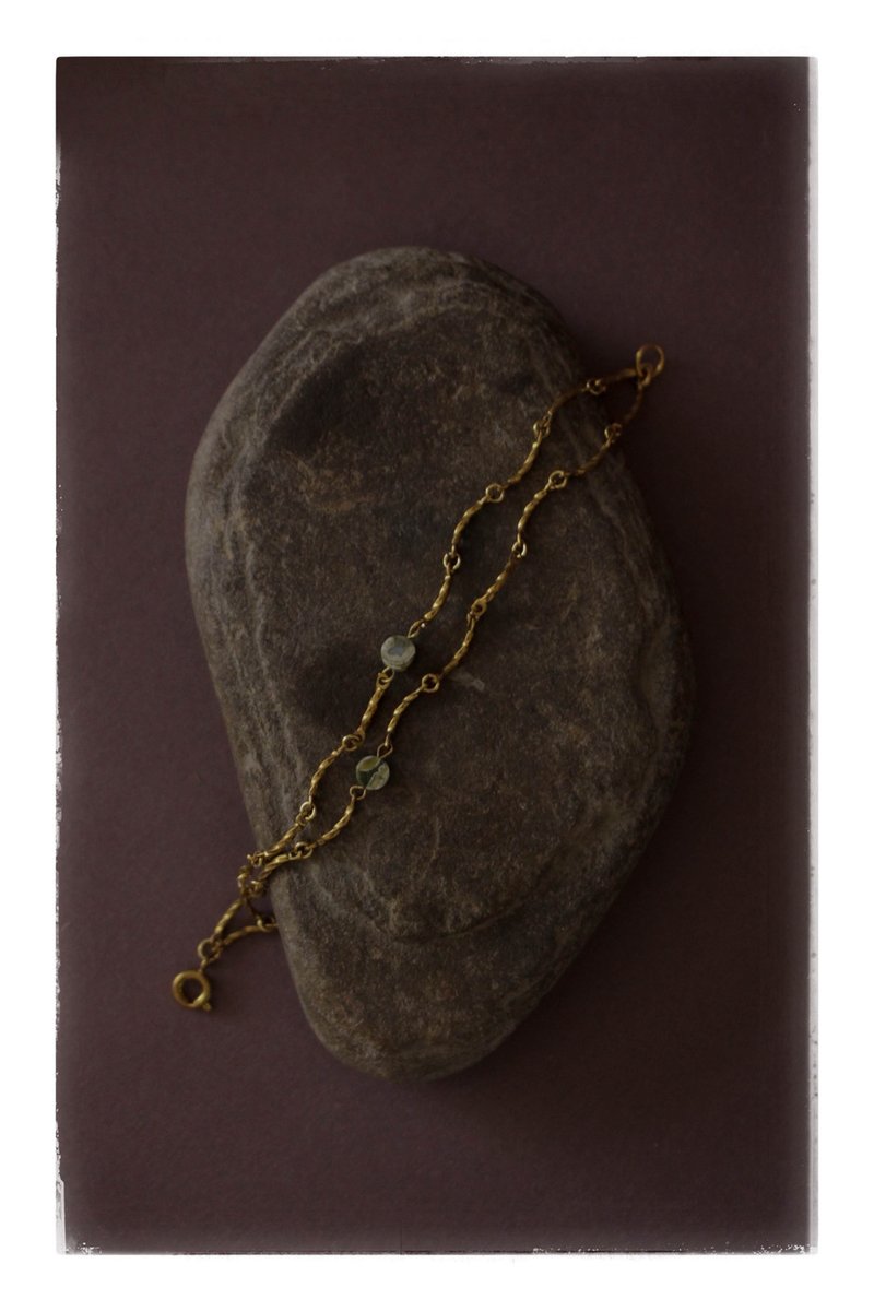 Brass Bracelet – 橄榄色碧石 – 原铜压花手链 - 手链/手环 - 铜/黄铜 金色