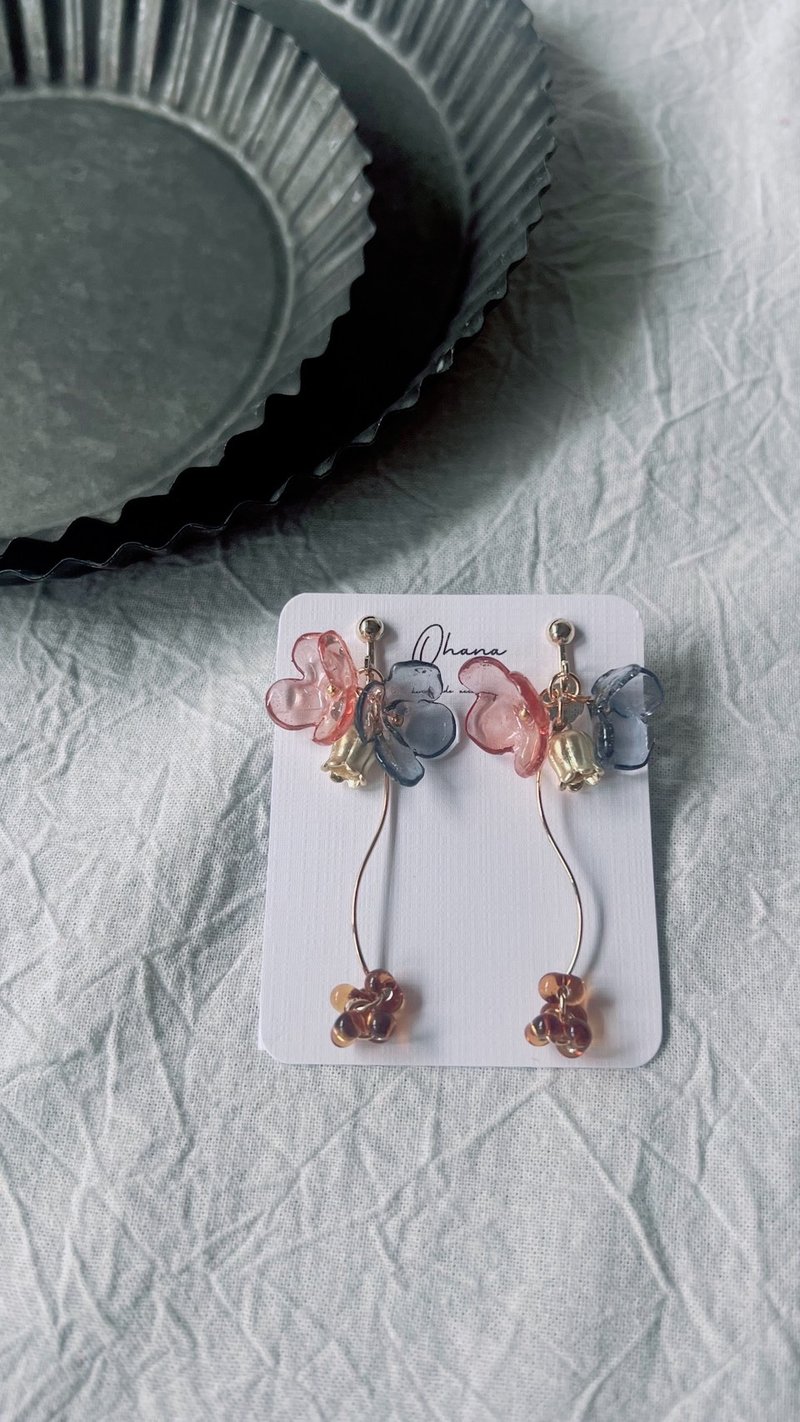 柔光花影　手工树脂耳环 - 耳环/耳夹 - 树脂 