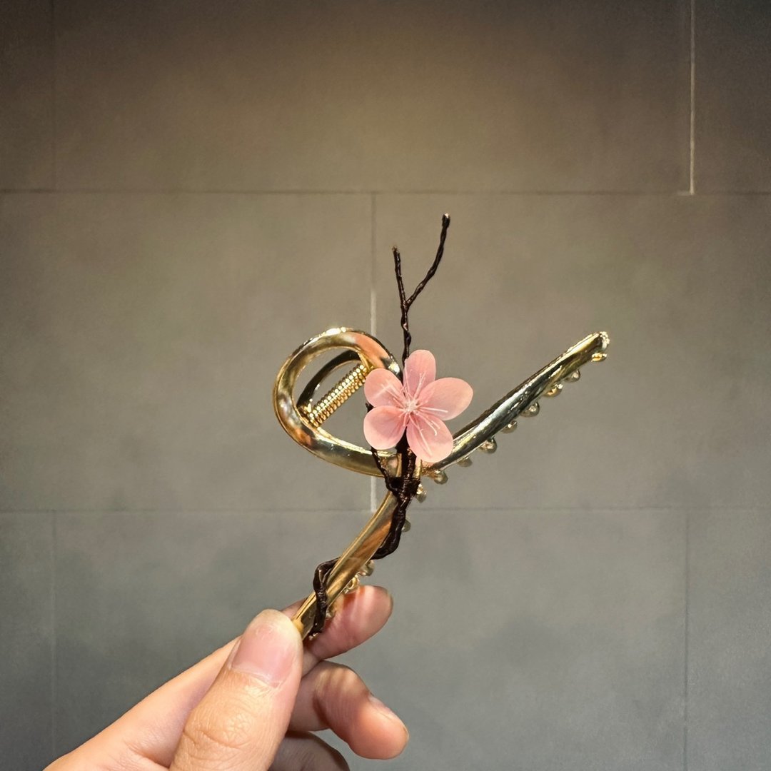 考研暂时停止接单~【十二花神】梅花 | 鲨鱼夹 | 半热缩 - 发饰 - 其他金属 粉红色