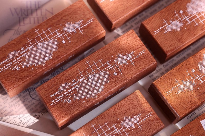 【交错】【四季的回响】沙比利红橡胶手帐基础网格打底复古木印章 - 印章/印台 - 纸 卡其色