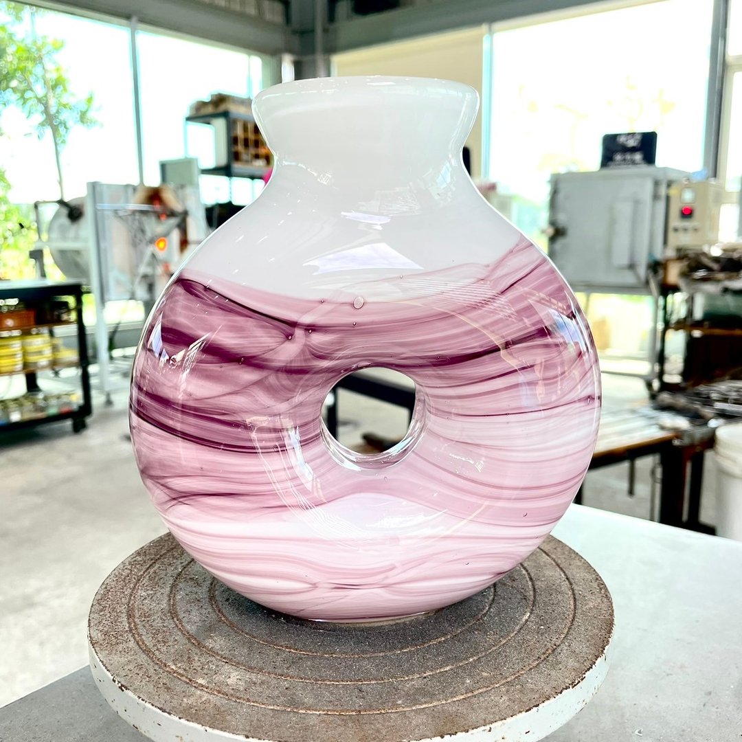 福气 手作玻璃花器 纯手工吹制 - 花瓶/陶器 - 玻璃 紫色