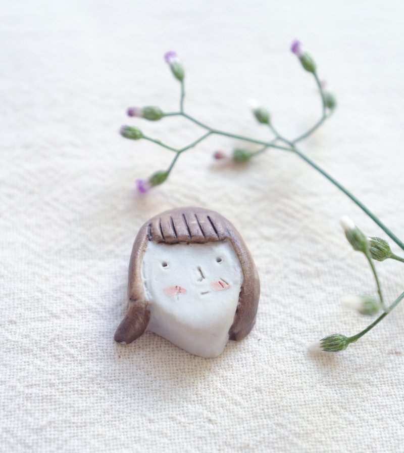 ceramic brooch - 胸针 - 陶 白色