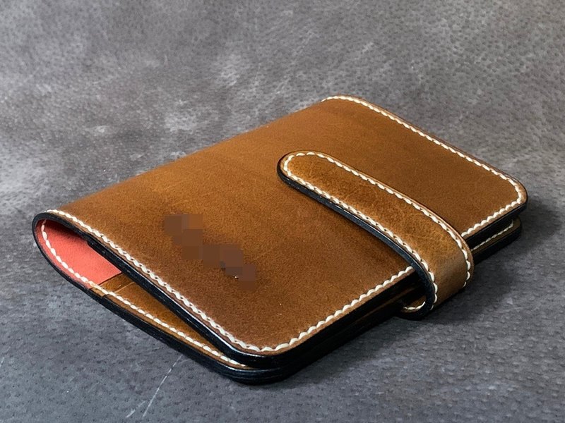 植鞣牛皮 磁扣式手作护照皮套 出国旅游 定制颜色 打印英文名字 - 护照夹/护照套 - 真皮 多色