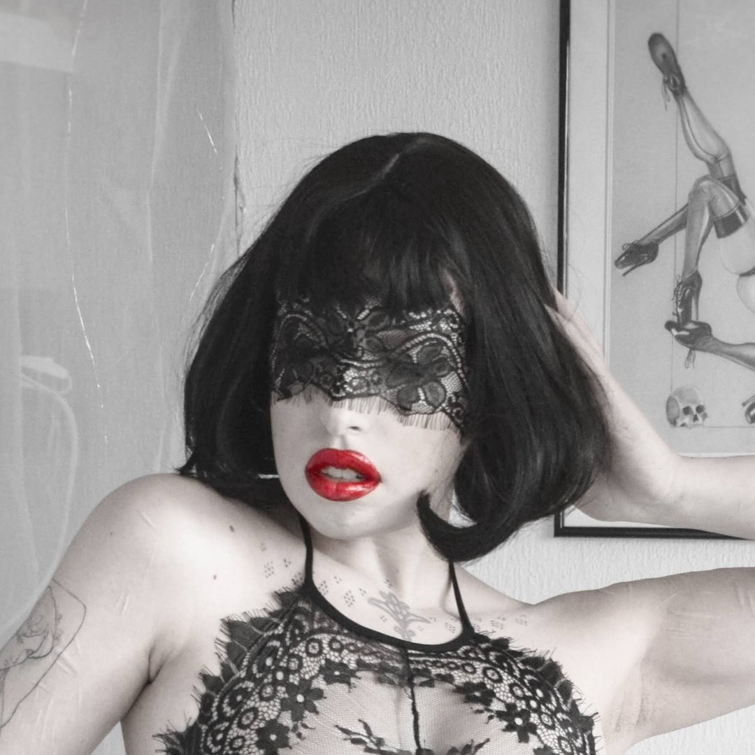 Black sexy lace eye mask Masquerade Halloween Carnival Mask Fetish Bdsm Mask - 发饰 - 其他材质 黑色