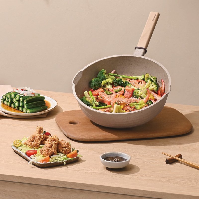 【Taste Plus】悦味元麦 瑞士科技 陶土内外不沾锅 平底炒锅 28cm - 锅具/烤盘 - 铝合金 卡其色