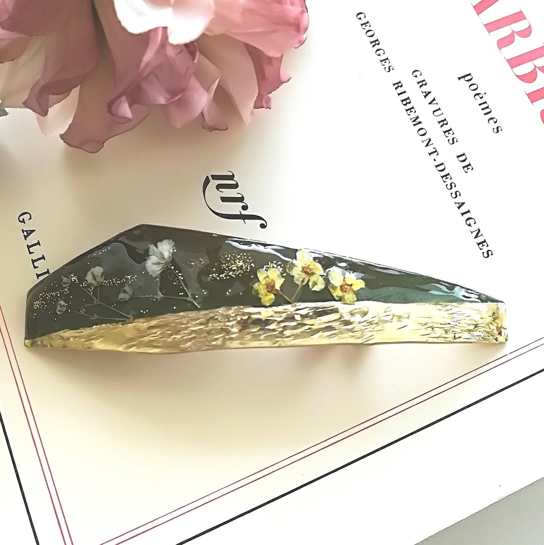 Dry flower hair baetta (khaki) - 发饰 - 其他金属 绿色