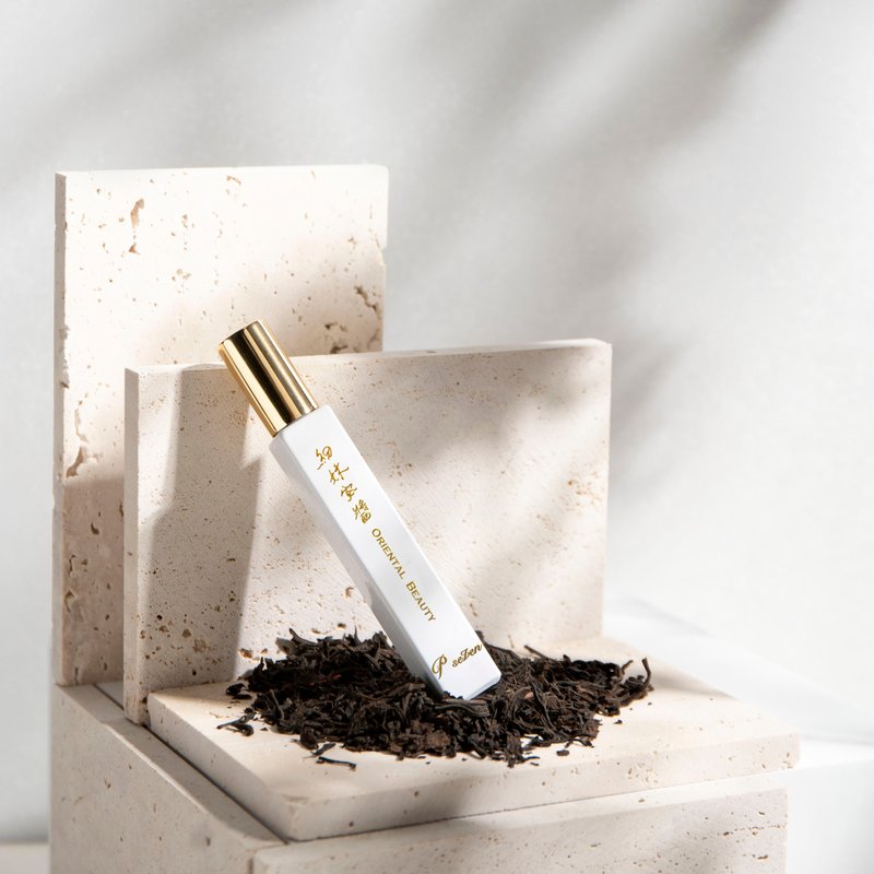 P.Seven【细妹安酱】  淡香水 |  东方美人茶 *10ML - 香水/香膏 - 玻璃 红色