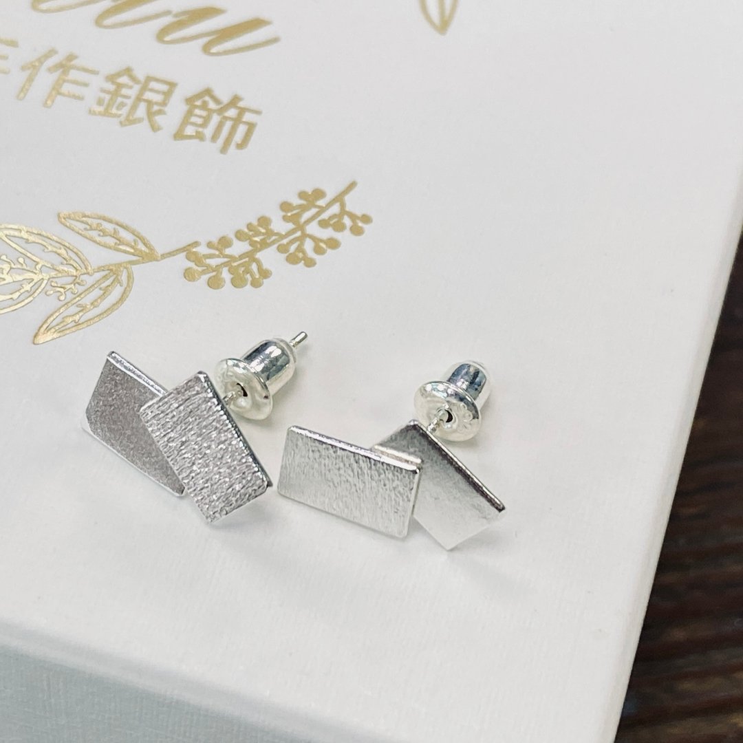 纯银 方块 耳针 S554 - 耳环/耳夹 - 纯银 银色