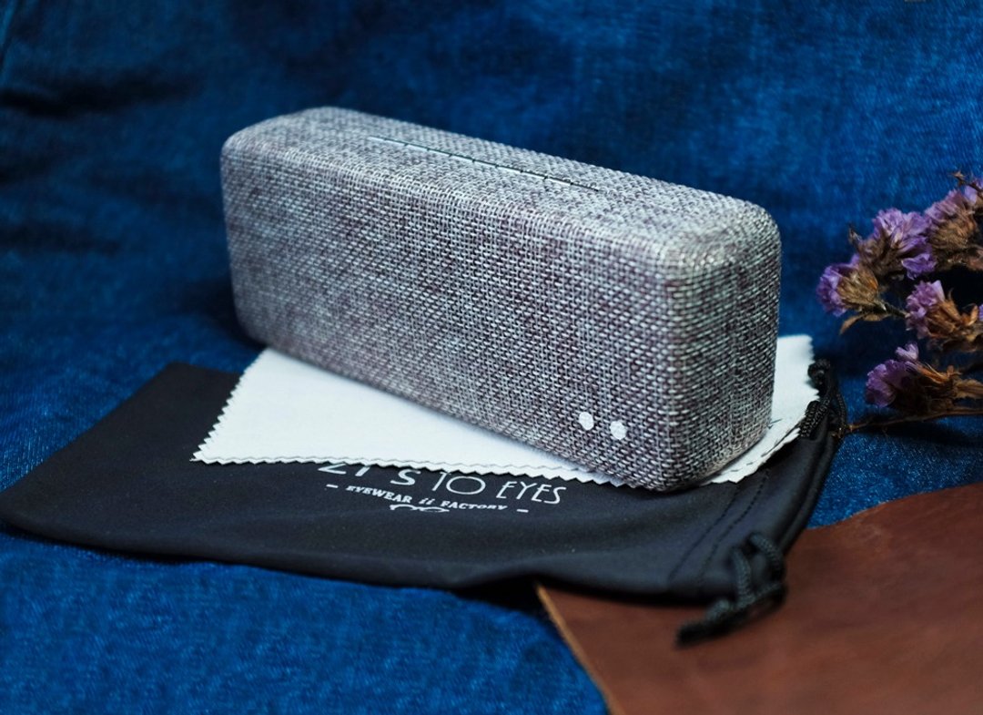 【福利品】2is Bx06Hs 眼镜盒│方形眼镜盒│布面 灰色│眼镜盒 - 眼镜盒/眼镜布 - 其他金属 灰色