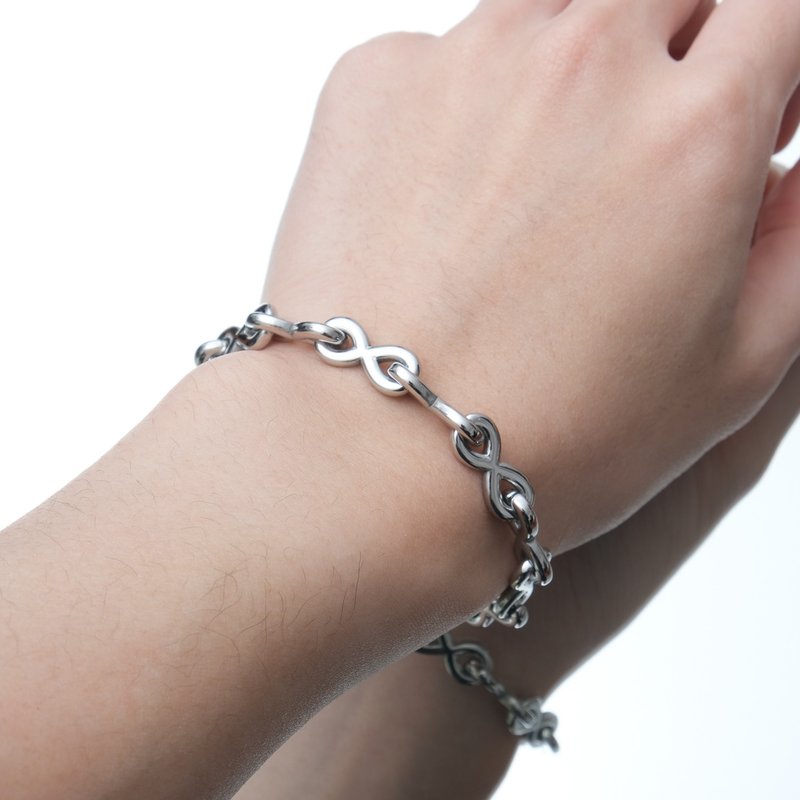 KAIKAI - Insomnia - 无穷8钛钢手链 - 手链/手环 - 不锈钢 银色