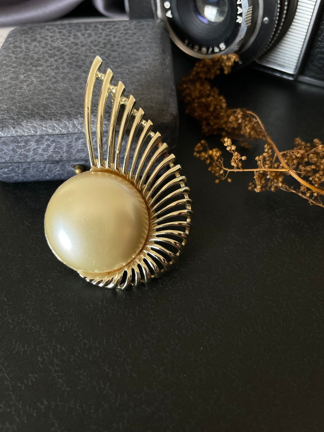 古董金色翅膀珍珠线条别针胸针 SARAH COVENTRY b935 - 胸针 - 其他金属 金色