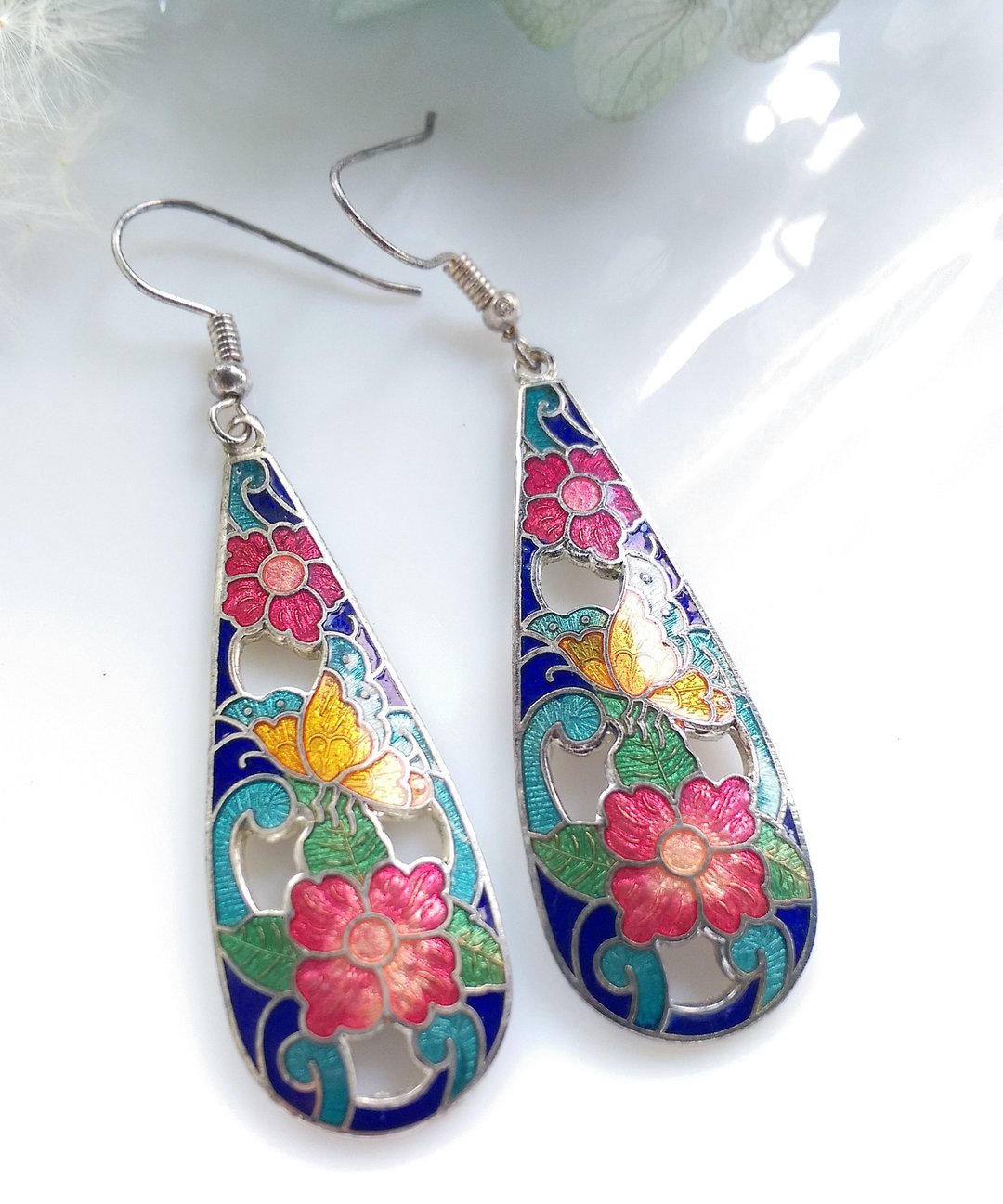 Vintage Jewelry 西洋古董饰品 景泰蓝 彩花蝶蓝底 耳勾 针式耳环 - 耳环/耳夹 - 其他金属 金色