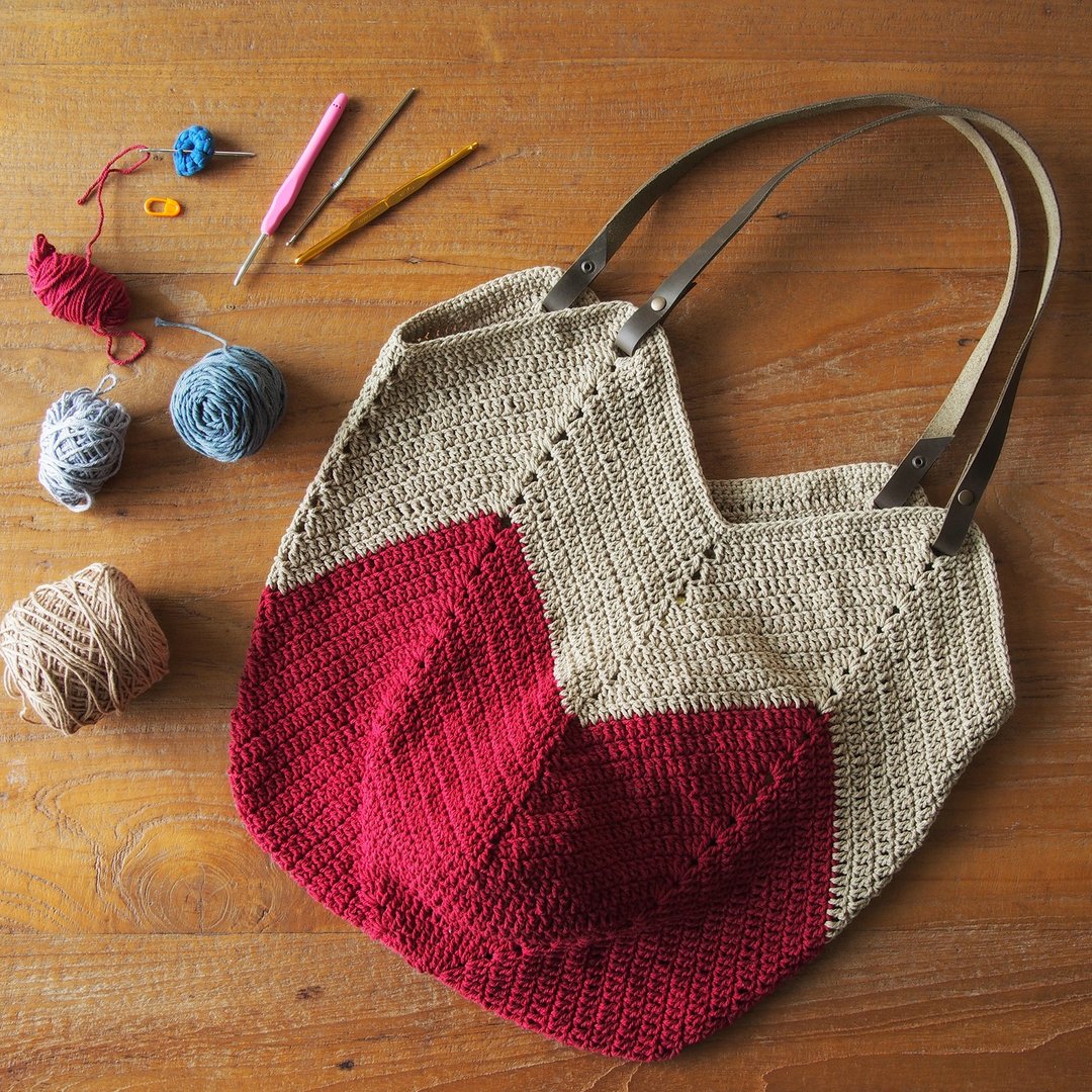 Handmade Granny square crochet shopping bag mixs Natural, Dark Red - 手提包/手提袋 - 其他材质 红色
