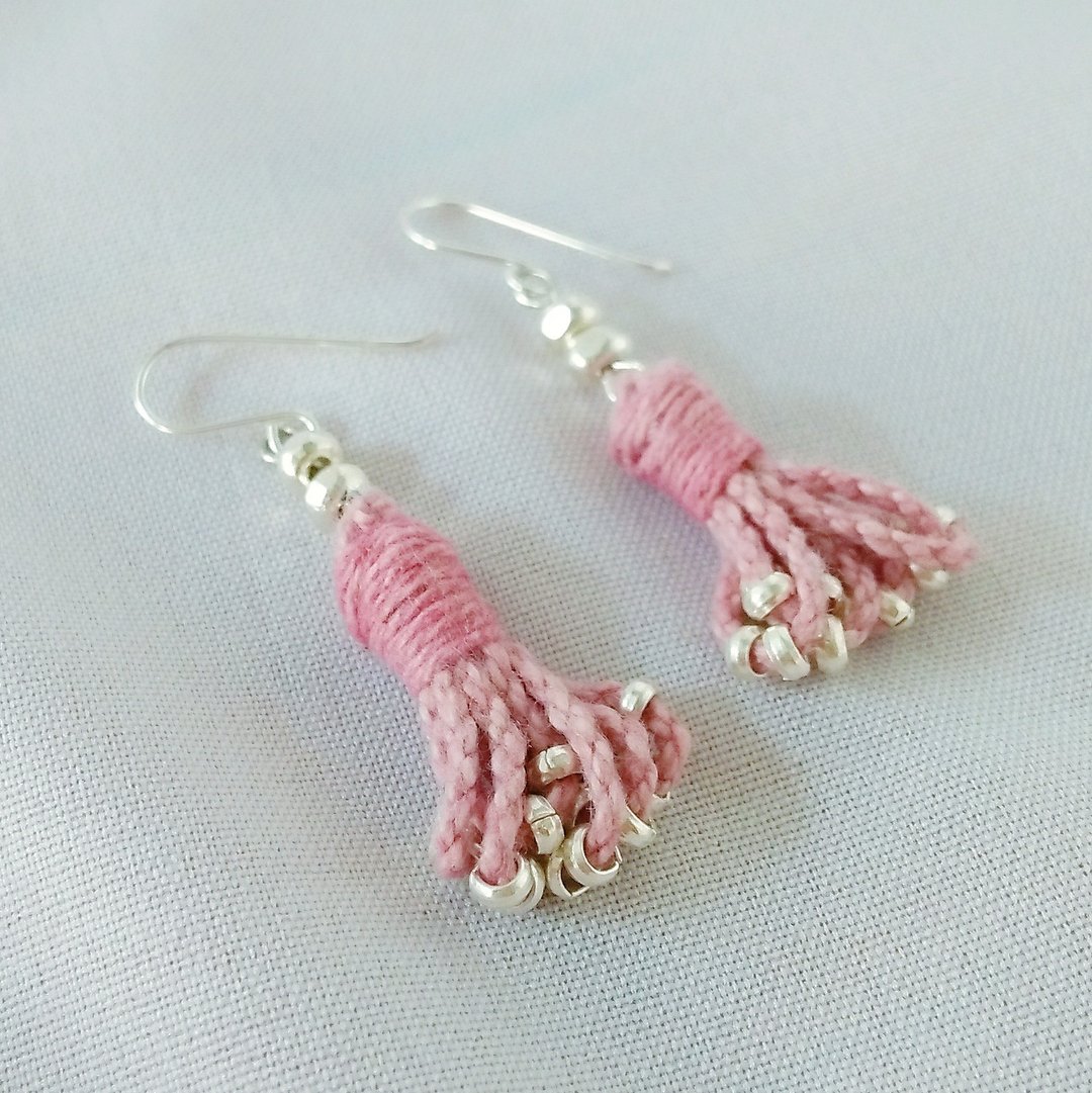 Afghan style tassel earrings / pink / Karen silver / plant dyeing cotton - 耳环/耳夹 - 棉 粉红色