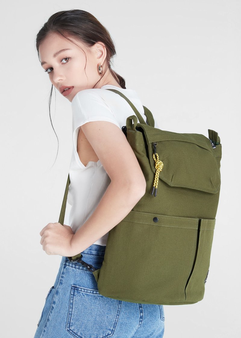 Teddy wild backpack - 后背包/双肩包 - 棉．麻 绿色