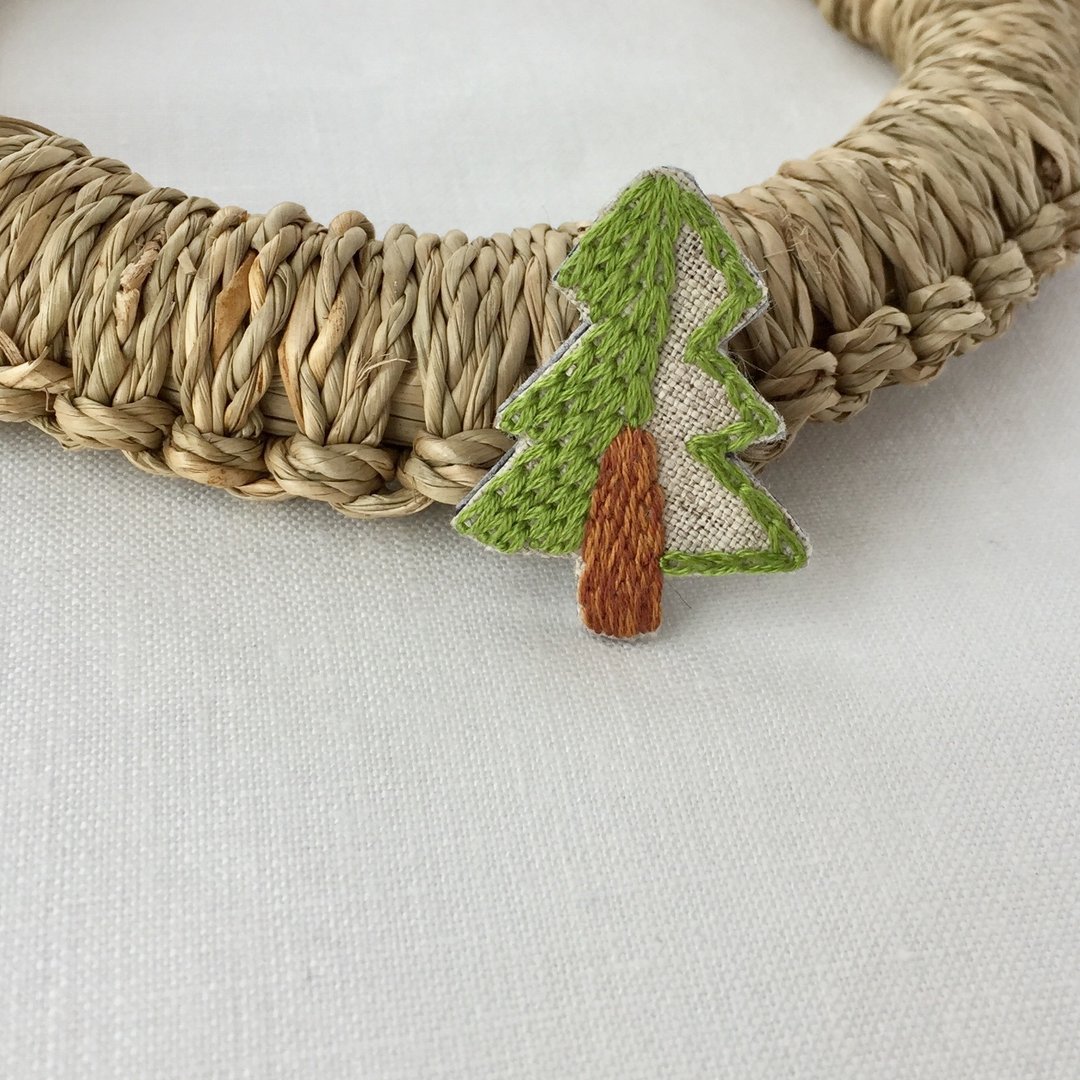 Brooch / Nuan's Forest / Khaki - 胸针 - 绣线 绿色