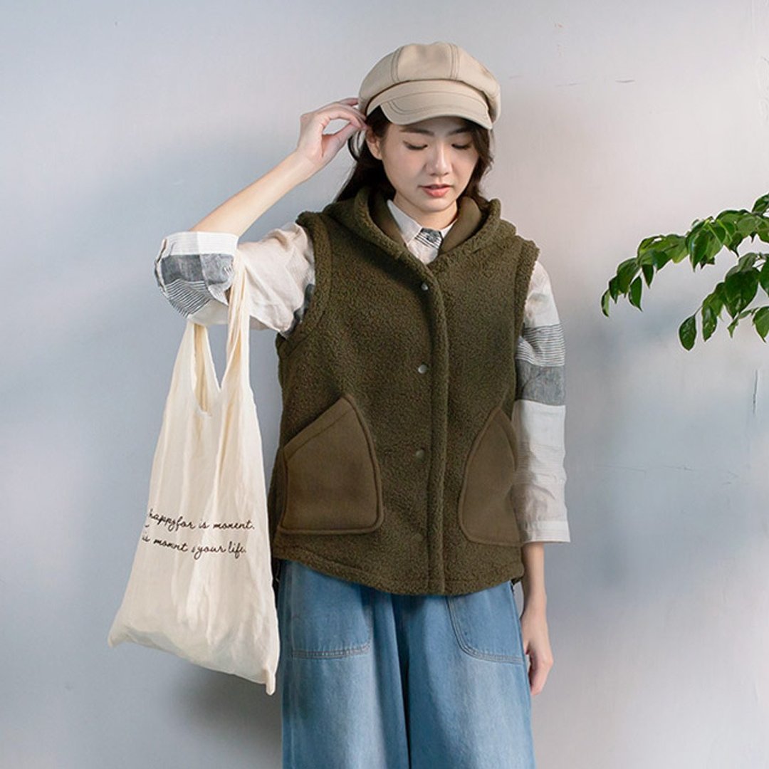 羊羔毛暖绒连帽背心外套 军绿 M - 女装休闲/机能外套 - 棉 绿色