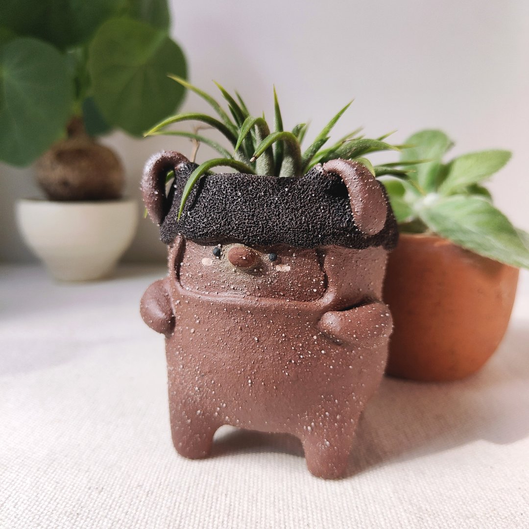 Lucus the planter. Handmade terracotta 花盆 - 花瓶/陶器 - 陶 