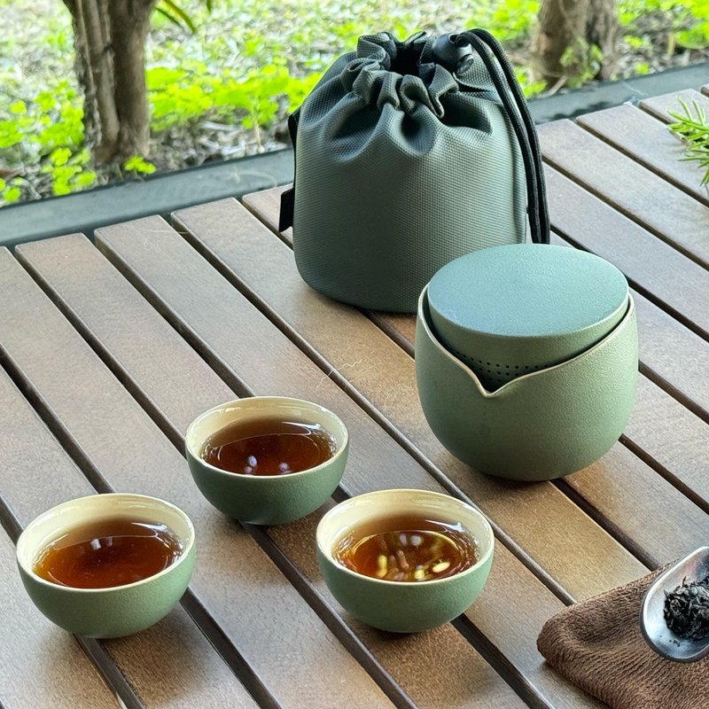 SADOMAIN 仙德曼-露茗一壶三杯随行杯组-附收纳套 - 茶具/茶杯 - 瓷 多色