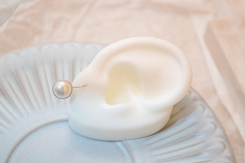 【古典美人】名画 天然淡水珍珠 极简的纯银耳环 (银/金) - 耳环/耳夹 - 纯银 银色