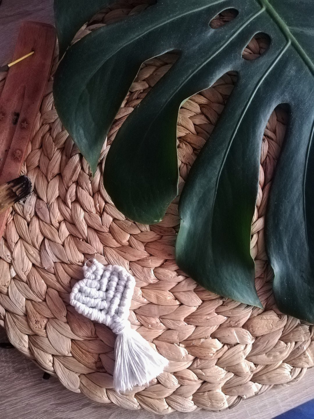 Boho ornament fringe key chain linen charm gift - 钥匙链/钥匙包 - 亚麻 金色