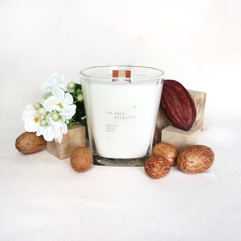 iinhale Vitality 大豆香薰蜡烛 | 花木香 200g - 蜡烛/烛台 - 蜡 白色