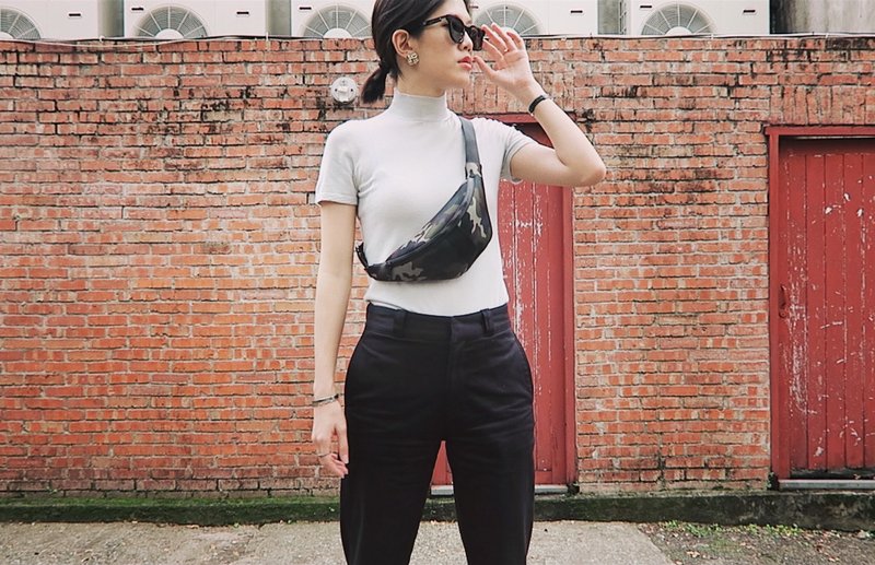 Camo Banana Fanny Pack 迷彩斜背包 霹雳腰包 可调节 - 侧背包/斜挎包 - 防水材质 多色