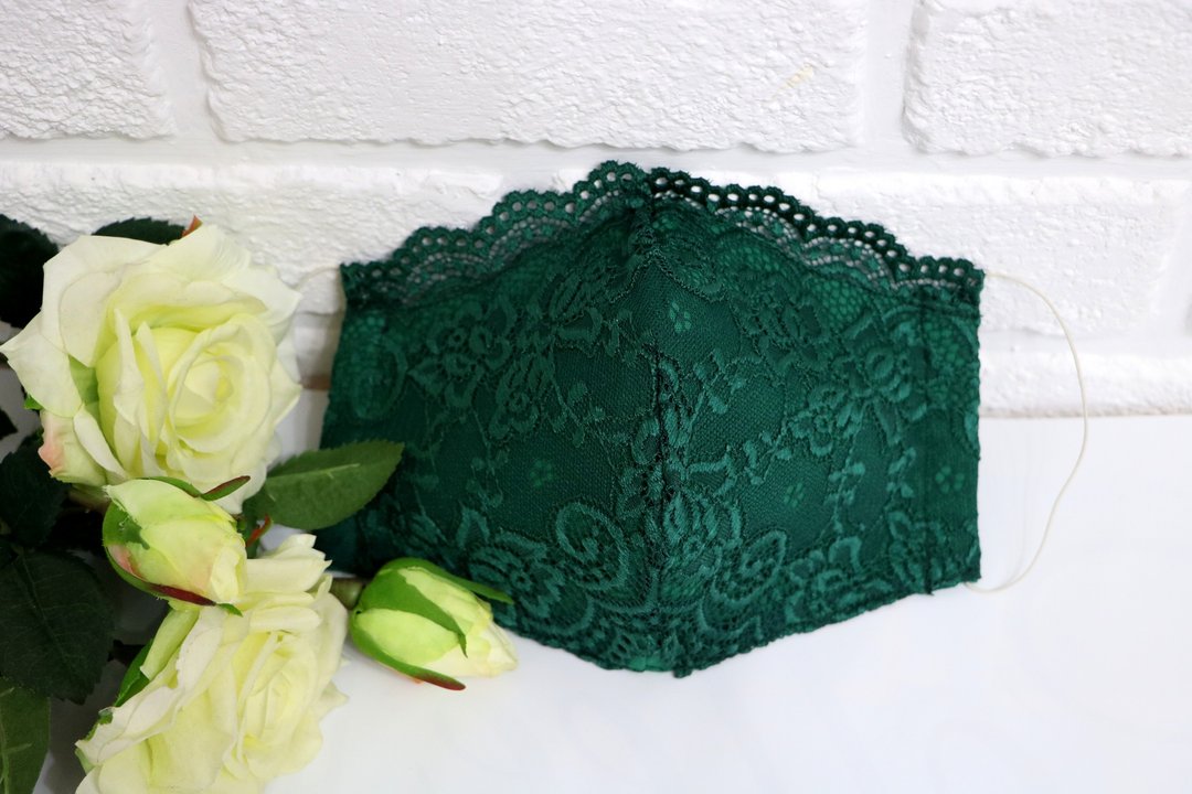 Green face mask with lace Reusable cloth mask Elegant protektive face mask - 口罩 - 棉 绿色