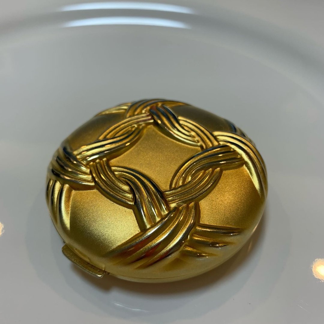 Vintage ESTEE LAUDER 雾金复古粉饼盒 - 其他 - 其他金属 