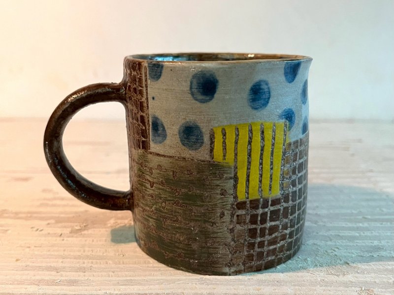 几何。圆舞曲咖啡杯(售完再制款)_陶器马克杯 - 咖啡杯/马克杯 - 陶 咖啡色