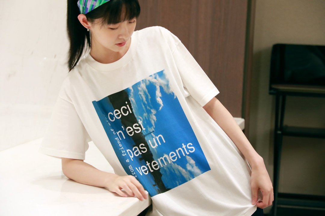 厚棉中性大印花白T-shirt  质感舒适 大方有型 - 中性连帽卫衣/T 恤 - 棉 白色