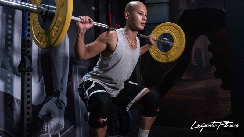 重训健身健力护膝 重力强硬型 - 运动配件 - 聚酯纤维 黑色