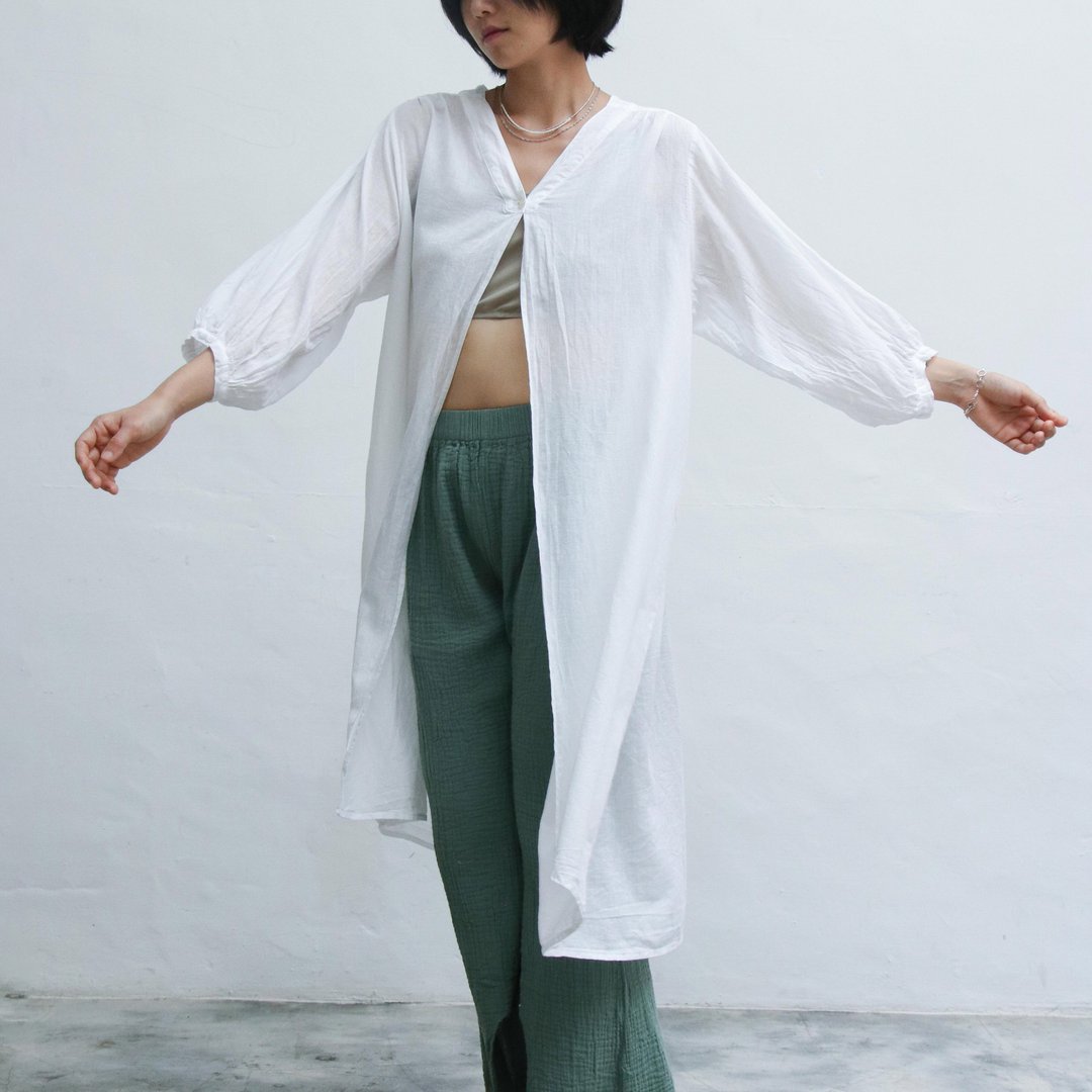 澎袖后抓褶衬衫外套 白 - 女装休闲/机能外套 - 棉 白色