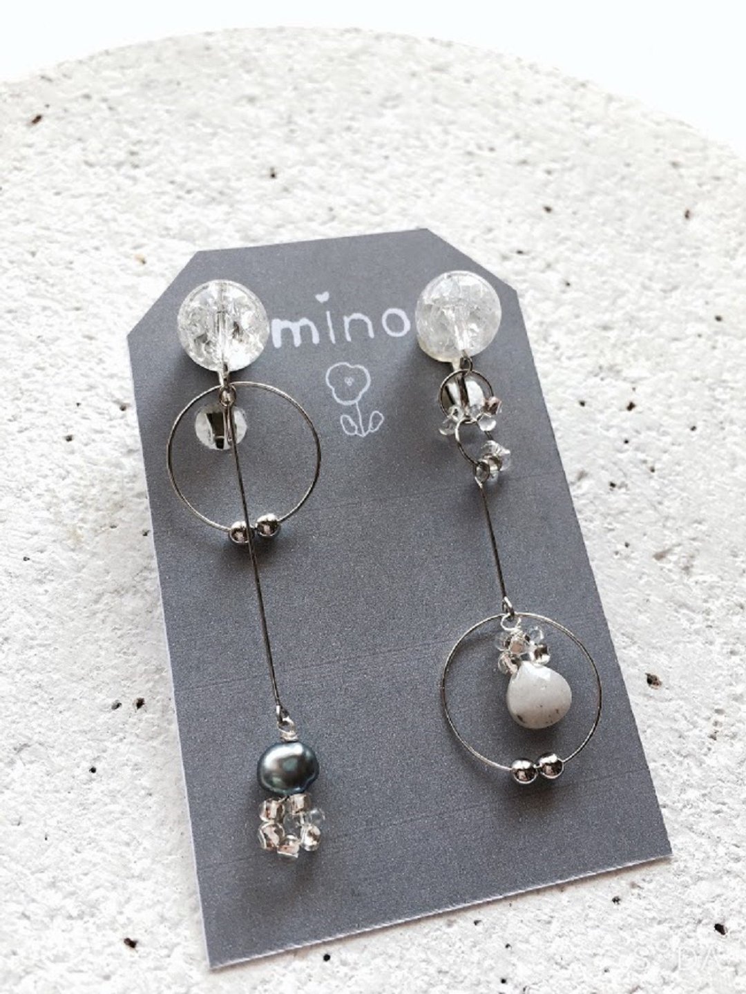 Glass Silver 1 Earrings Clip-On - 耳环/耳夹 - 玻璃 银色
