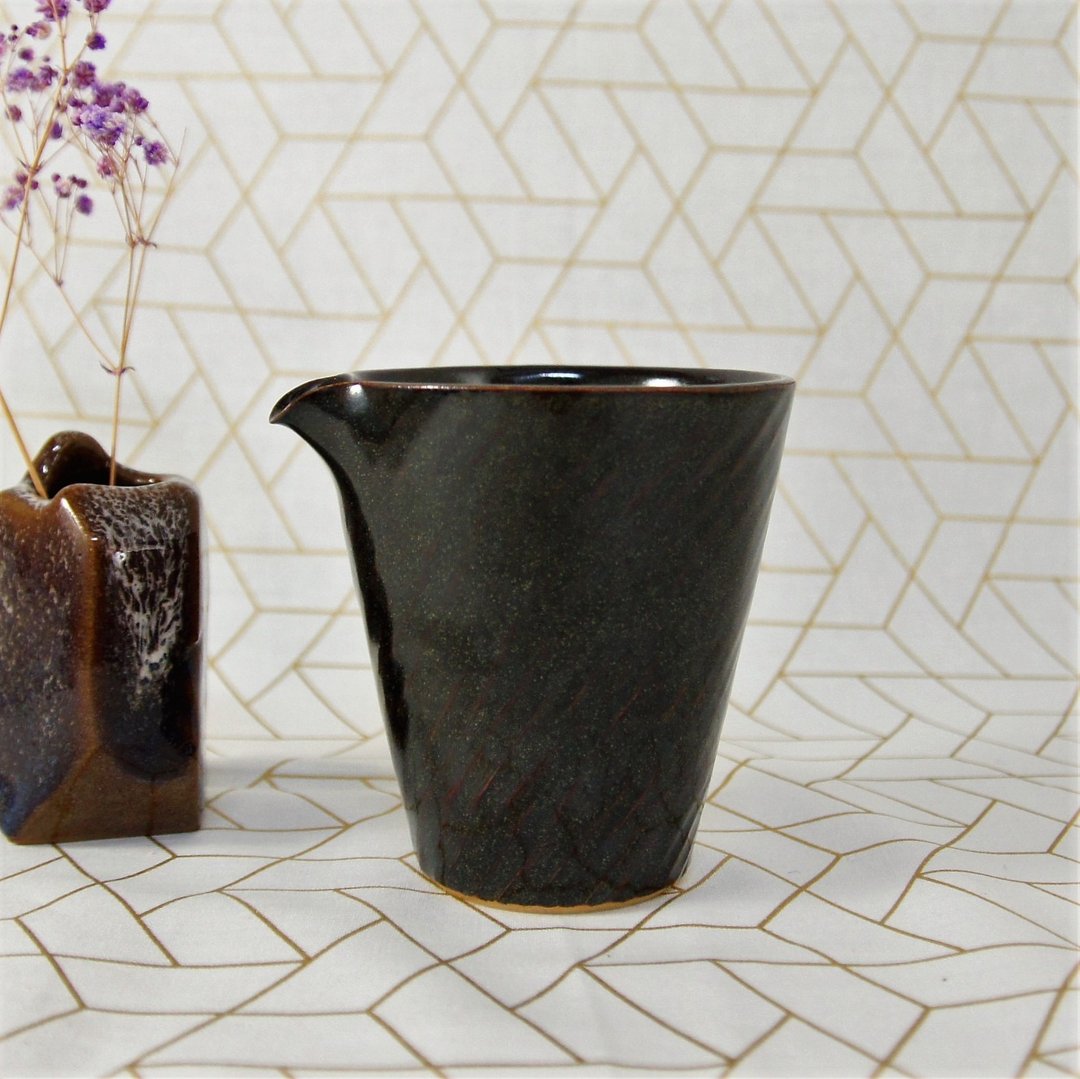乌金茶海,公道杯-容量约200ml - 茶具/茶杯 - 陶 白色