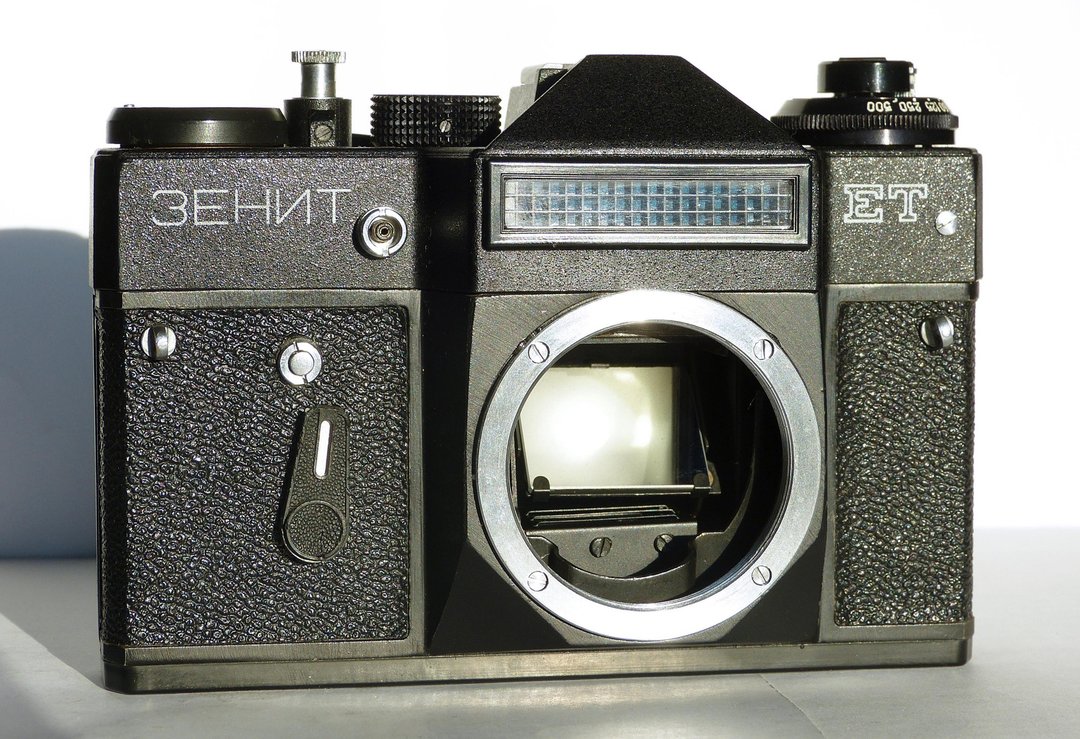 Zenit ET body USSR SLR 35mm film camera BelOMO M42 mount - 相机 - 其他金属 黑色