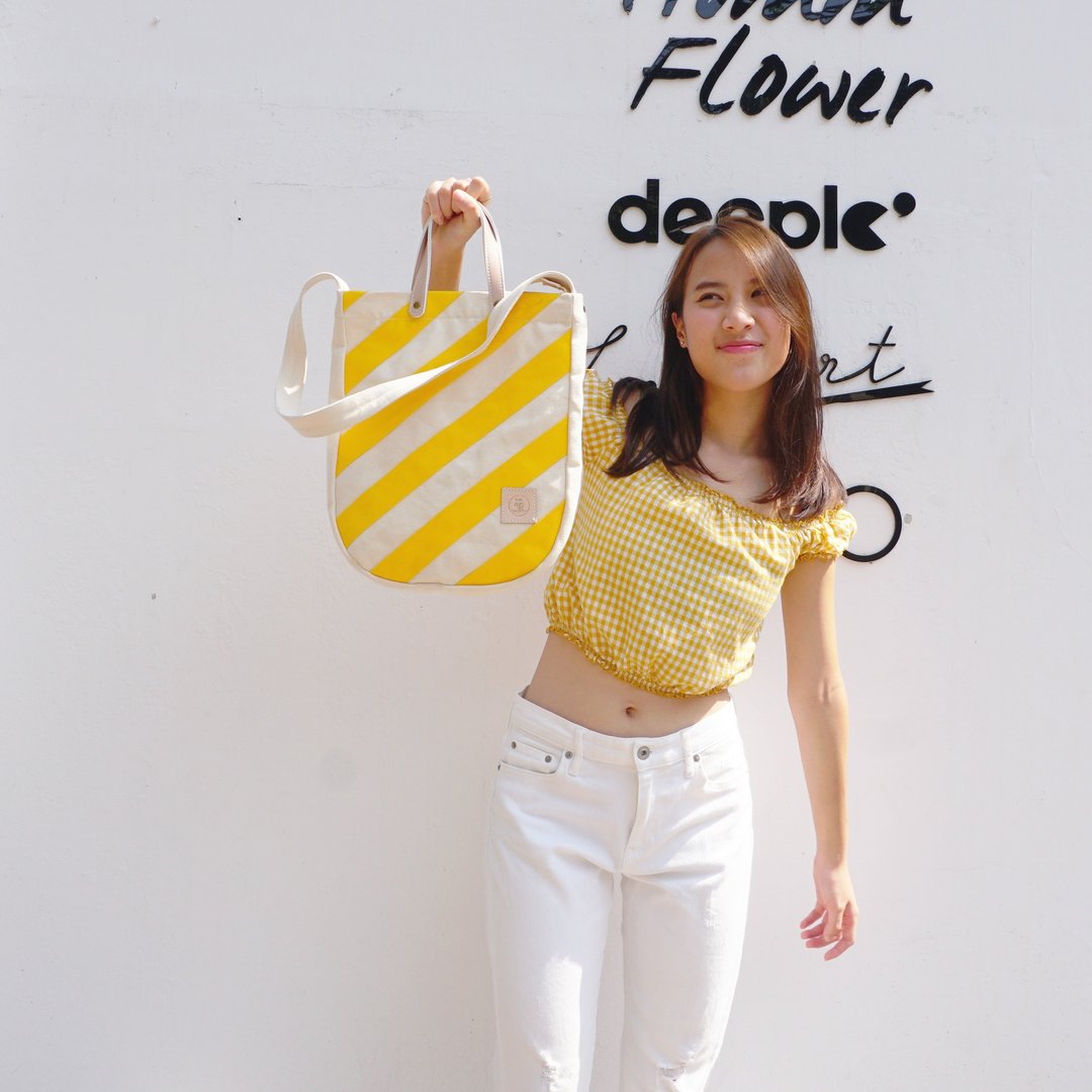 Ice-cream bag yellow color - 手提包/手提袋 - 其他材质 黄色