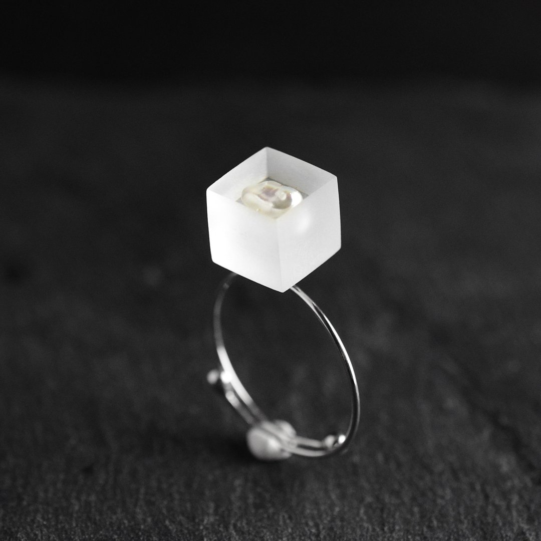 Pearl Ring, Simple, Free Size, Resin, Silver, Birthday Gift, Wedding, Invitation, , Made in Japan - 戒指 - 树脂 白色