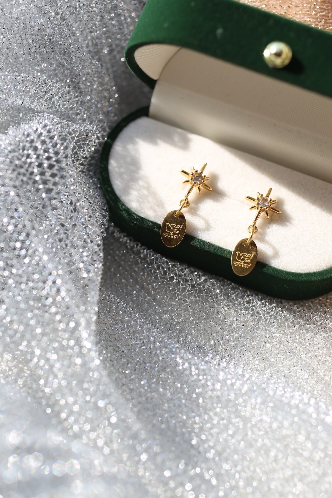 经典七芒星 锆石 垂坠 耳环 医疗级钢针 耳夹 - 耳环/耳夹 - 铜/黄铜 白色
