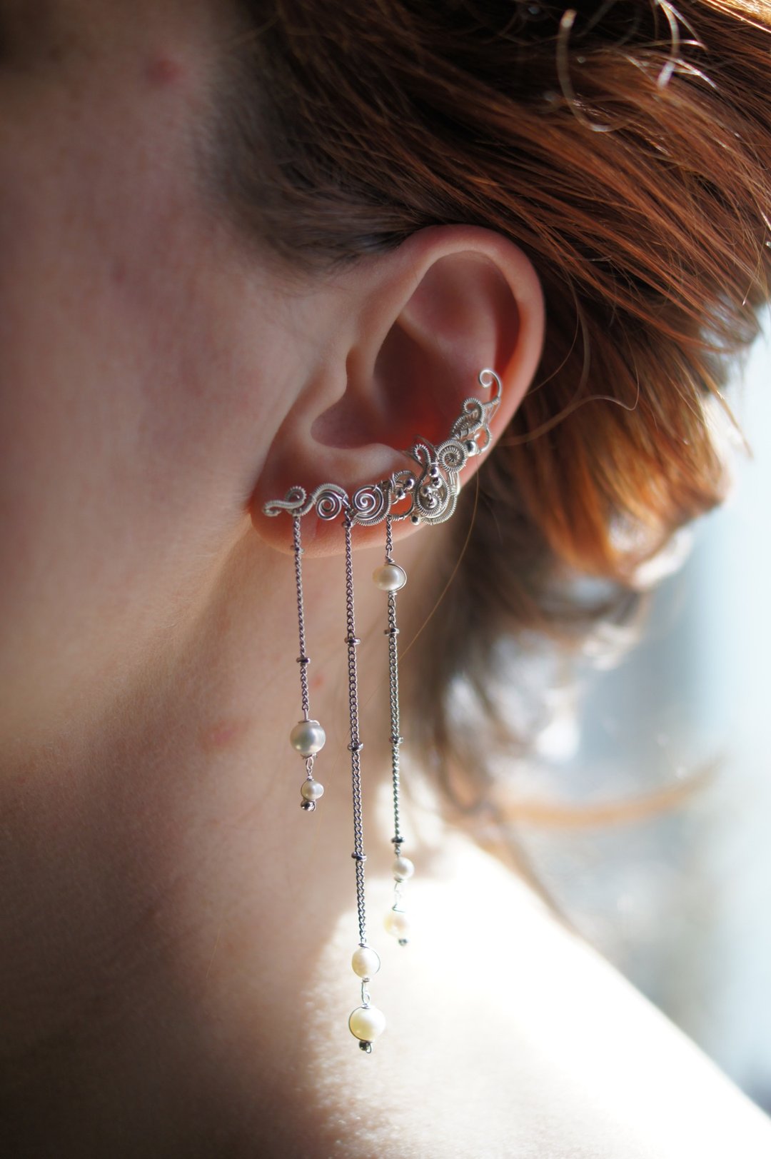 A pair of ear cuffs with pearls, no piercing earrings - 耳环/耳夹 - 银 