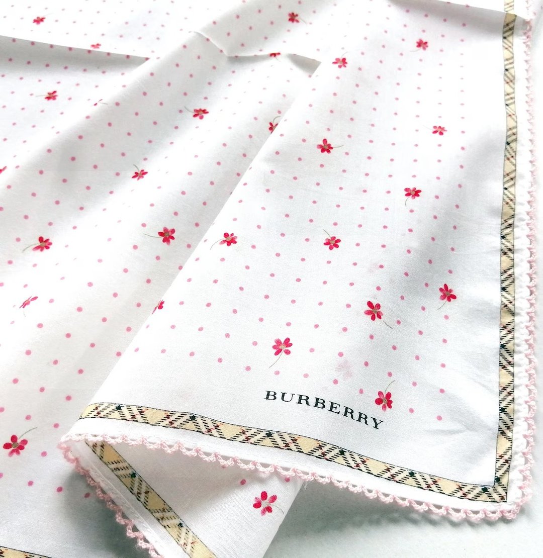 Burberry 复古手帕花卉格纹 19.5 x 19.5 英寸 - 丝巾 - 棉．麻 卡其色